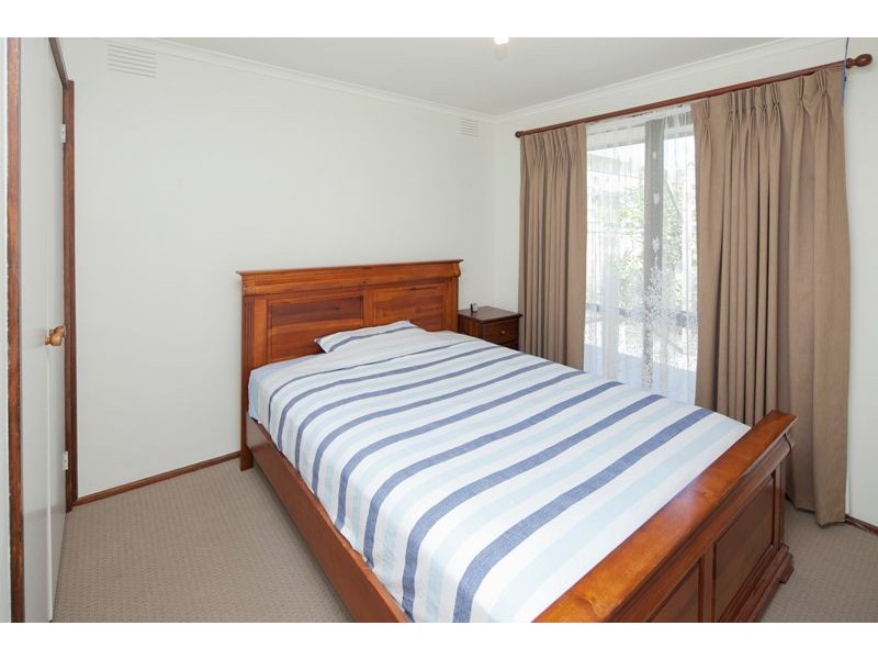 48 Gleneagles Drive, Endeavour Hills VIC 3802