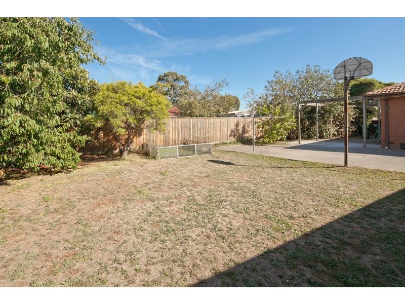 48 Gleneagles Drive, Endeavour Hills VIC 3802