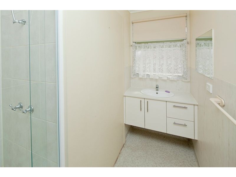 1/3 Privet Court, Doveton VIC 3177