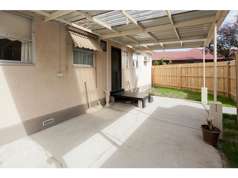 1/3 Privet Court, Doveton VIC 3177