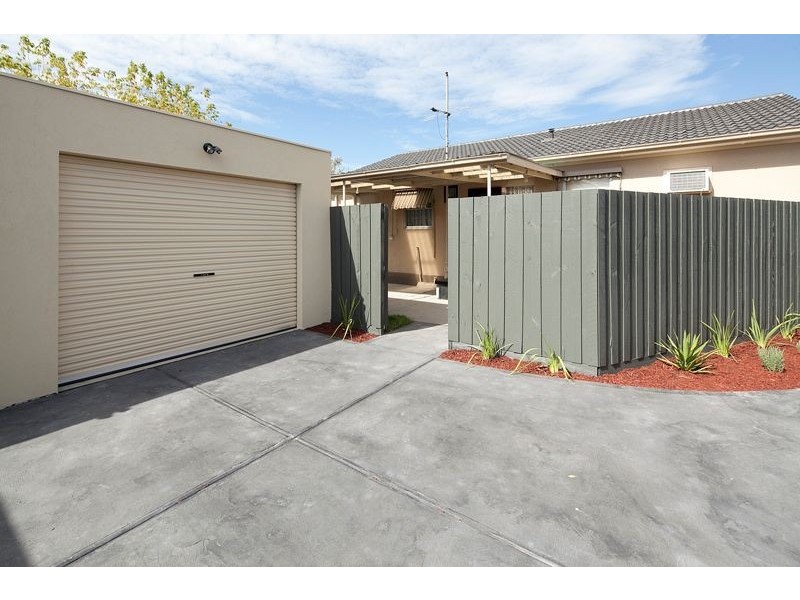 1/3 Privet Court, Doveton VIC 3177