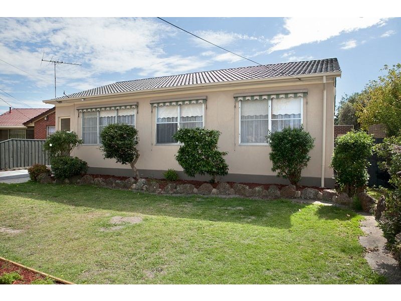 1/3 Privet Court, Doveton VIC 3177