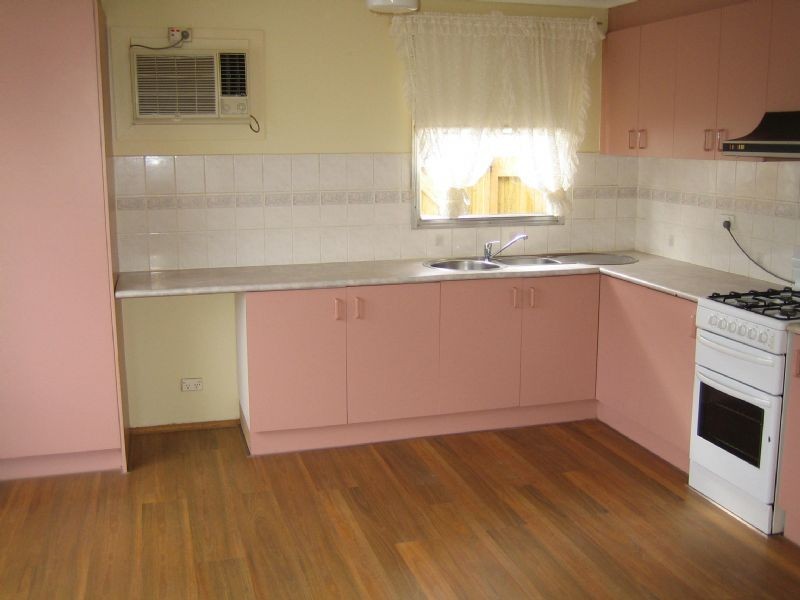 1/3 Privet Court, Doveton VIC 3177