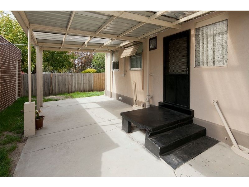 1/3 Privet Court, Doveton VIC 3177