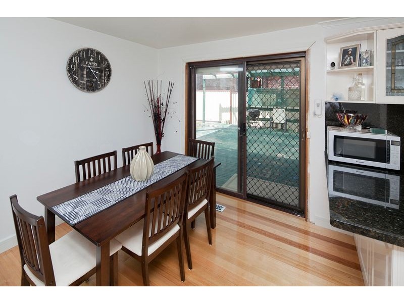 14 Peebles Street, Endeavour Hills VIC 3802