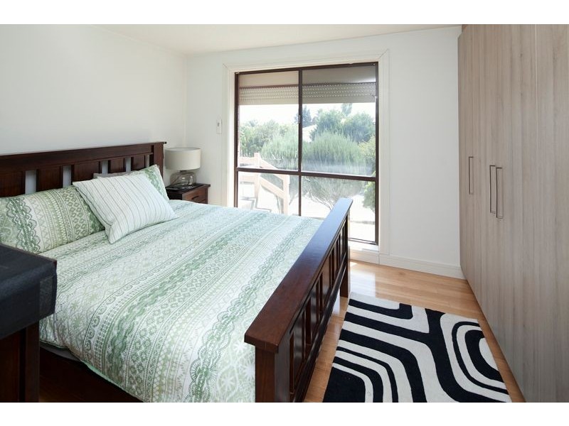 14 Peebles Street, Endeavour Hills VIC 3802