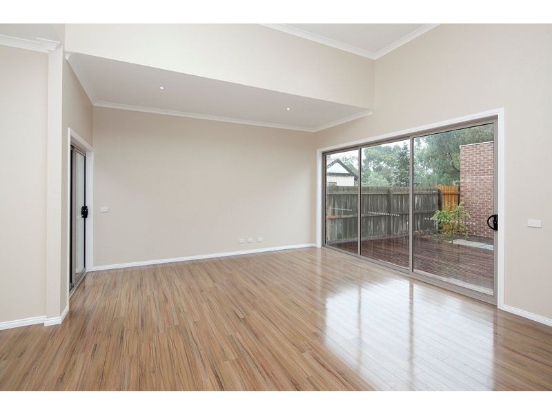 1 & 2/16 Butler Street, Eumemmerring VIC 3177