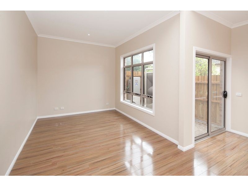 1 & 2/16 Butler Street, Eumemmerring VIC 3177