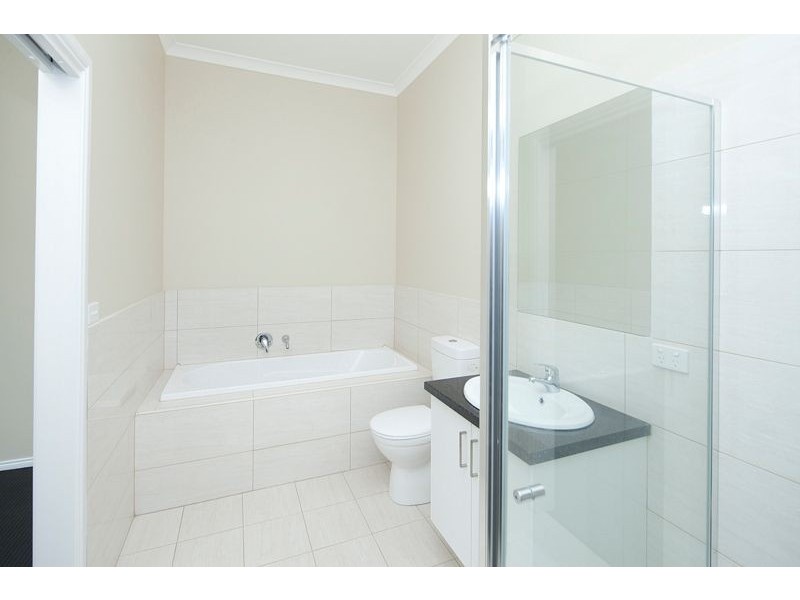 1 & 2/16 Butler Street, Eumemmerring VIC 3177