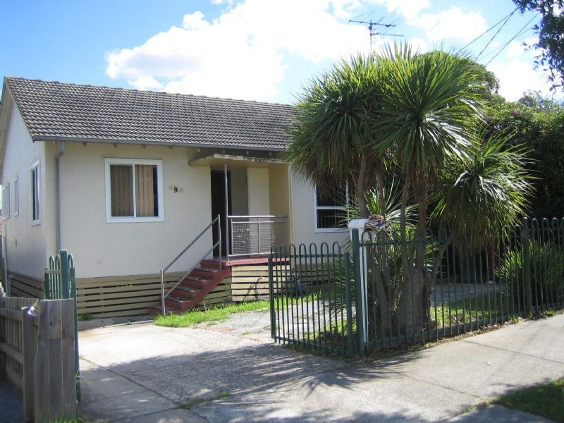 9 & 11 Tristania Street, Doveton VIC 3177