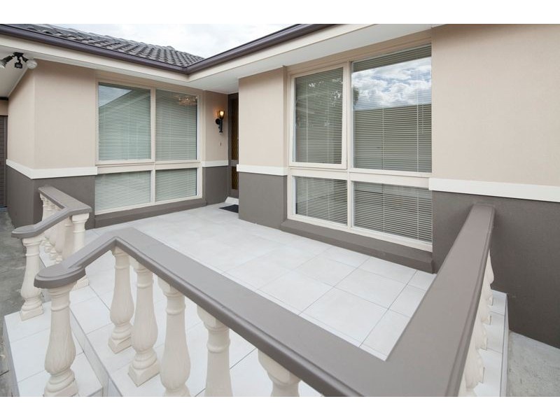 27 Gerard Street, Dandenong VIC 3175