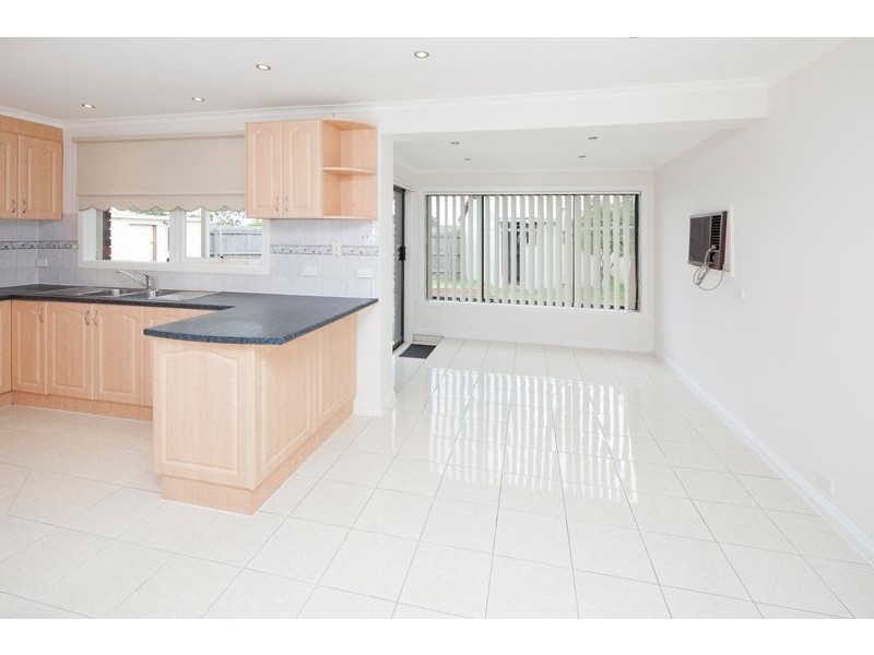 27 Gerard Street, Dandenong VIC 3175