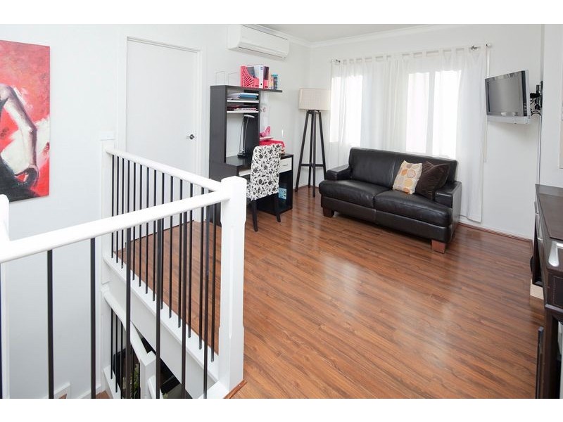 15/42 Liege Avenue, Noble Park VIC 3174