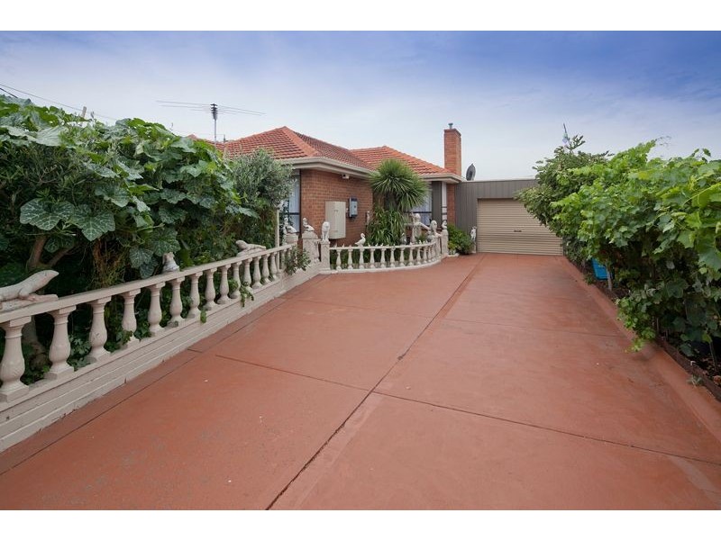 231 Gladstone Road, Dandenong North VIC 3175
