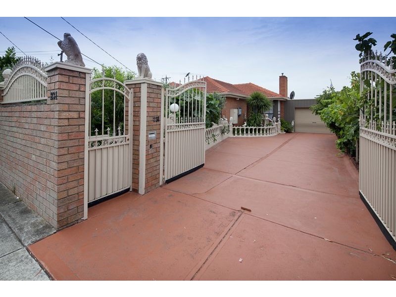 231 Gladstone Road, Dandenong North VIC 3175