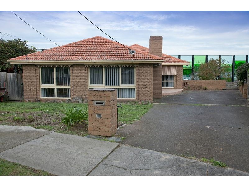 5 Garfield Court, Dandenong North VIC 3175