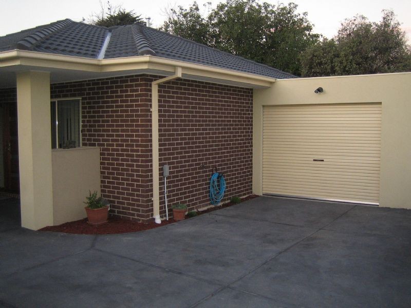 2/3 Privet Court, Doveton VIC 3177