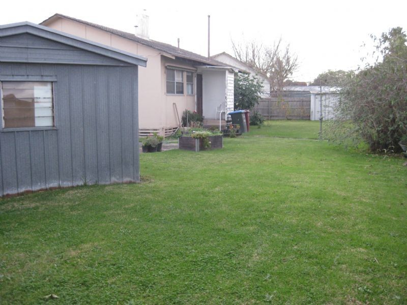 12 Peach Court, Doveton VIC 3177