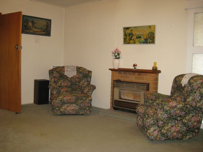 12 Peach Court, Doveton VIC 3177