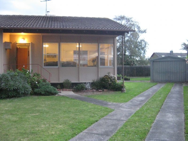 12 Peach Court, Doveton VIC 3177