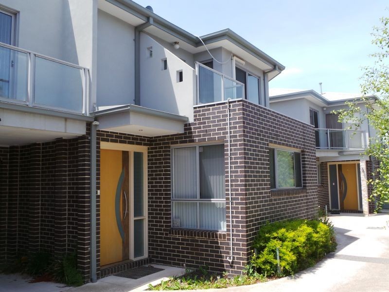 2/23 Barron Court, Dandenong North VIC 3175