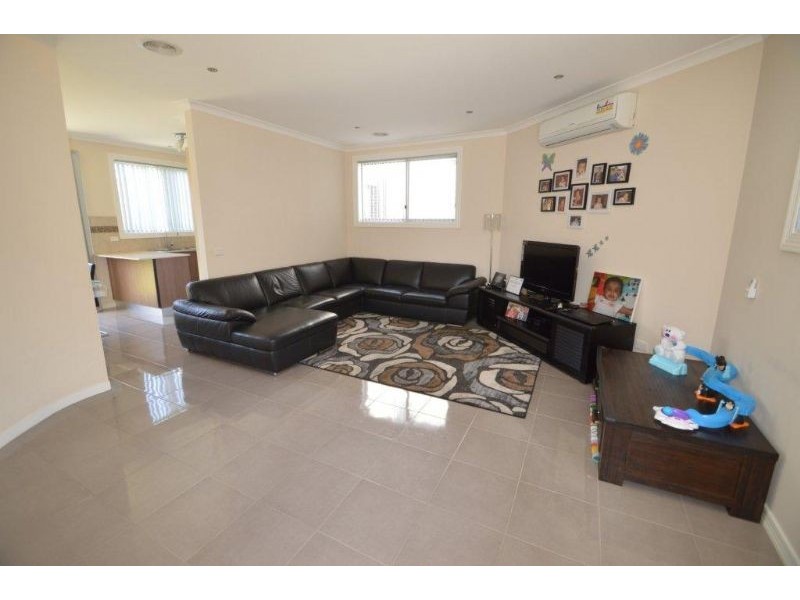 2/23 Barron Court, Dandenong North VIC 3175