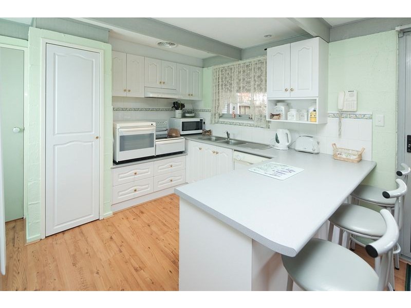 12 Howe Avenue, Dandenong North VIC 3175