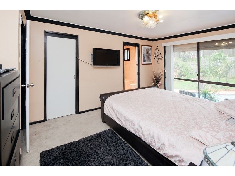 9 Woodview Court, Dandenong North VIC 3175