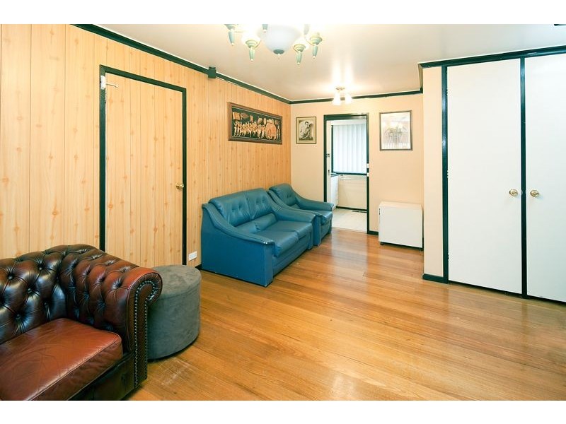 9 Woodview Court, Dandenong North VIC 3175