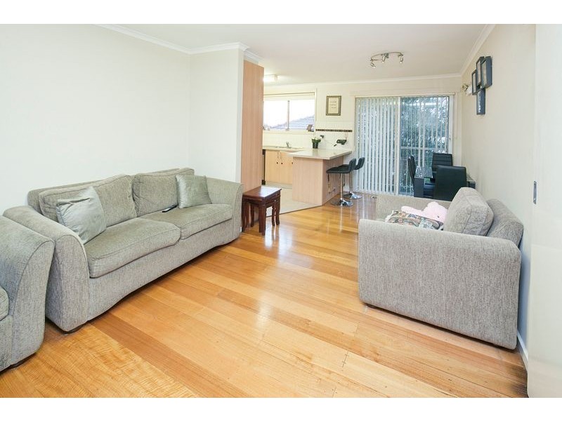 2 Regnans Avenue, Endeavour Hills VIC 3802