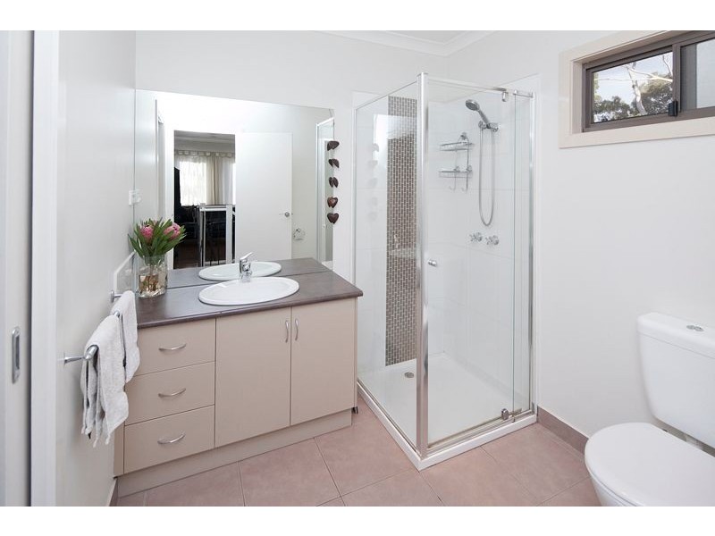 15/42 Leige Avenue, Noble Park VIC 3174