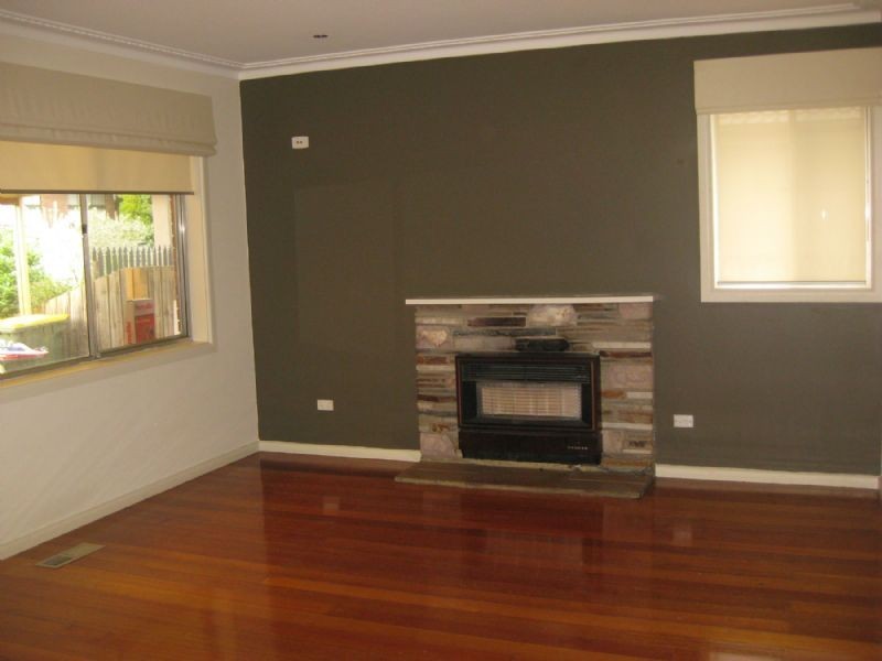 44 Robinlee Avenue, Burwood East VIC 3151