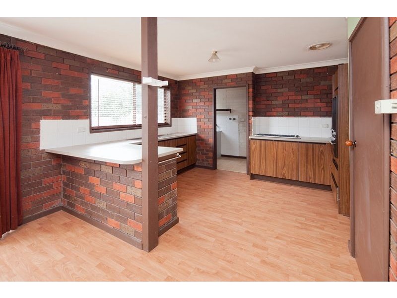 2/7 Jenner Court, Hampton Park VIC 3976