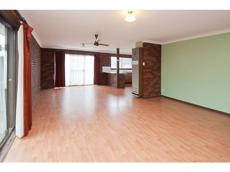 2/7 Jenner Court, Hampton Park VIC 3976