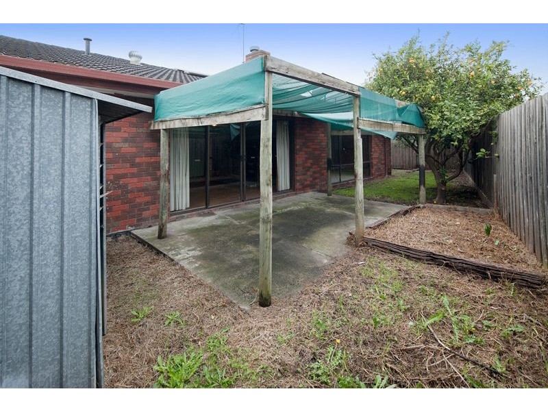 2/7 Jenner Court, Hampton Park VIC 3976