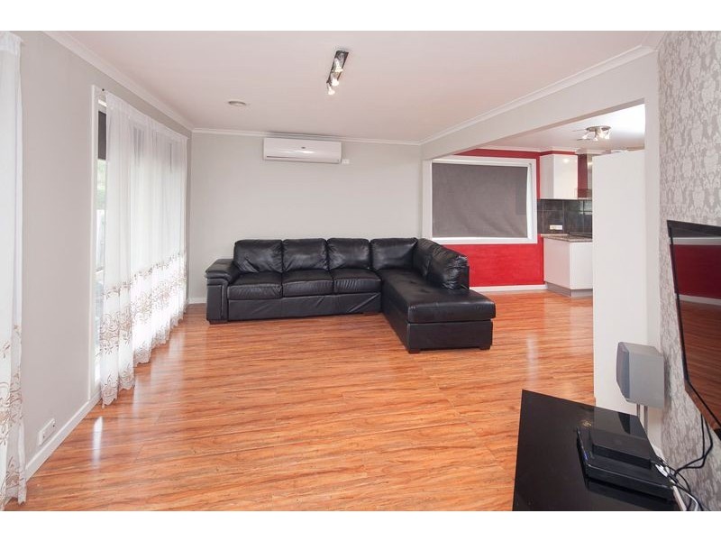 29 Floriana Avenue, Doveton VIC 3177