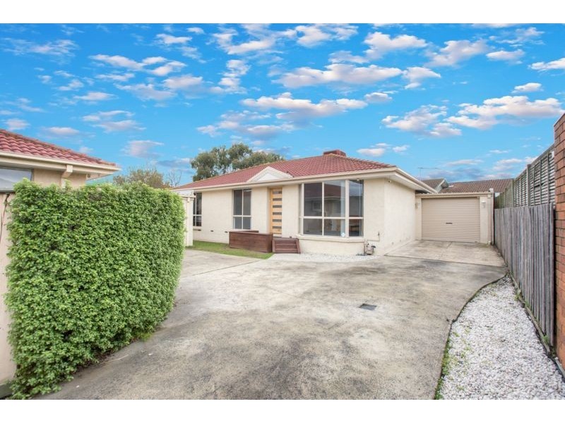 2/12 Tamarisk Road, Narre Warren VIC 3805