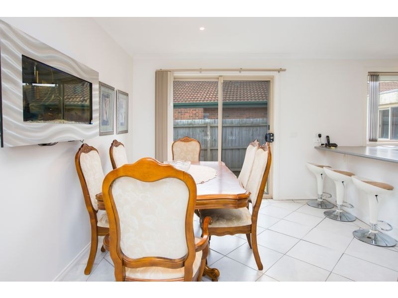 2/12 Tamarisk Road, Narre Warren VIC 3805