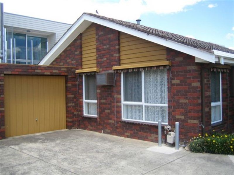 2/25 Edith Street, Dandenong VIC 3175