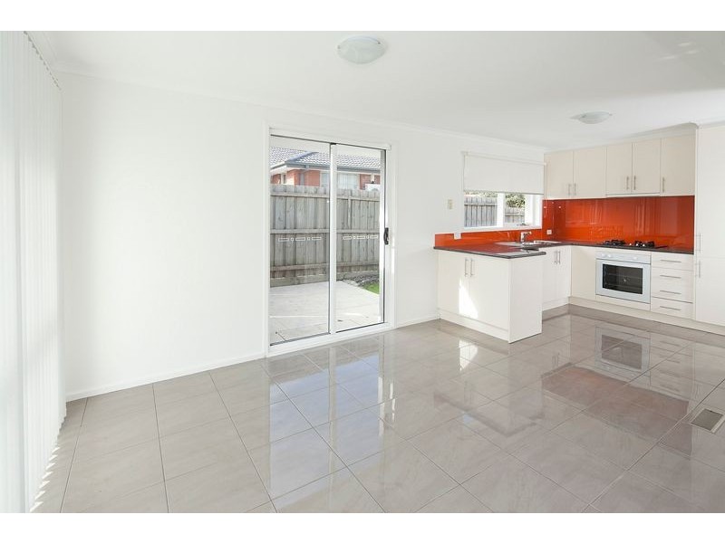 1/22 Rossiter Avenue, Endeavour Hills VIC 3802