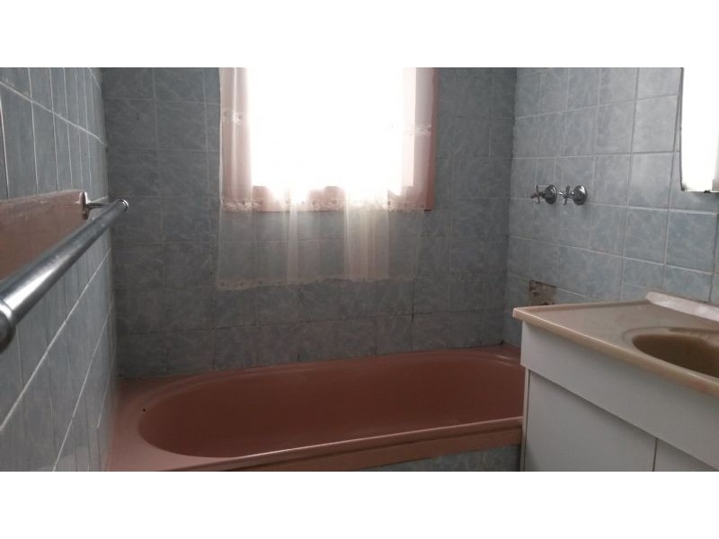 7 Kelvin Grove, Springvale VIC 3171