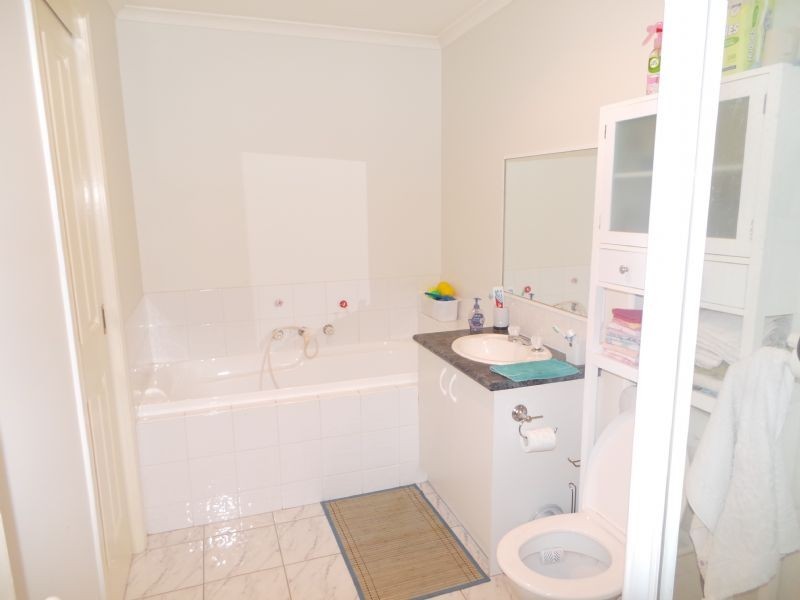 5/6-8 Strabane Way, Hampton Park VIC 3976