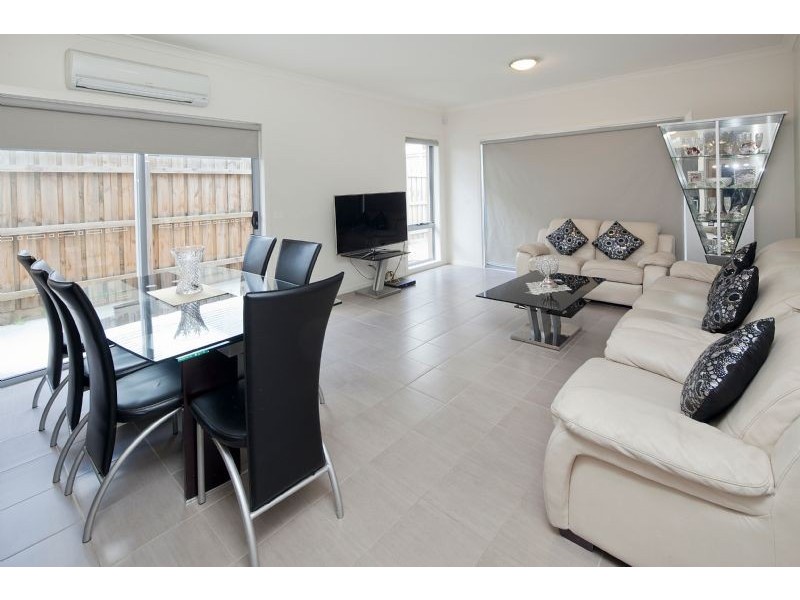 17 Connell Lane, Dandenong VIC 3175