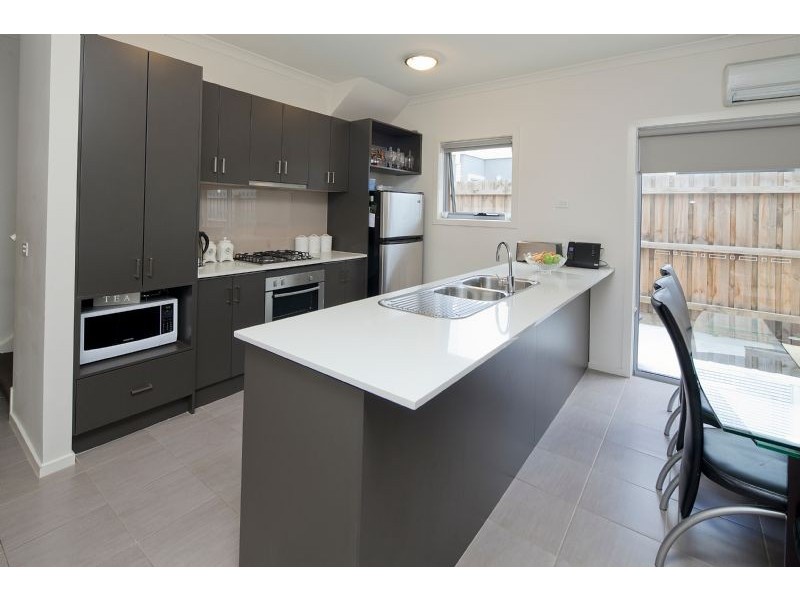 17 Connell Lane, Dandenong VIC 3175