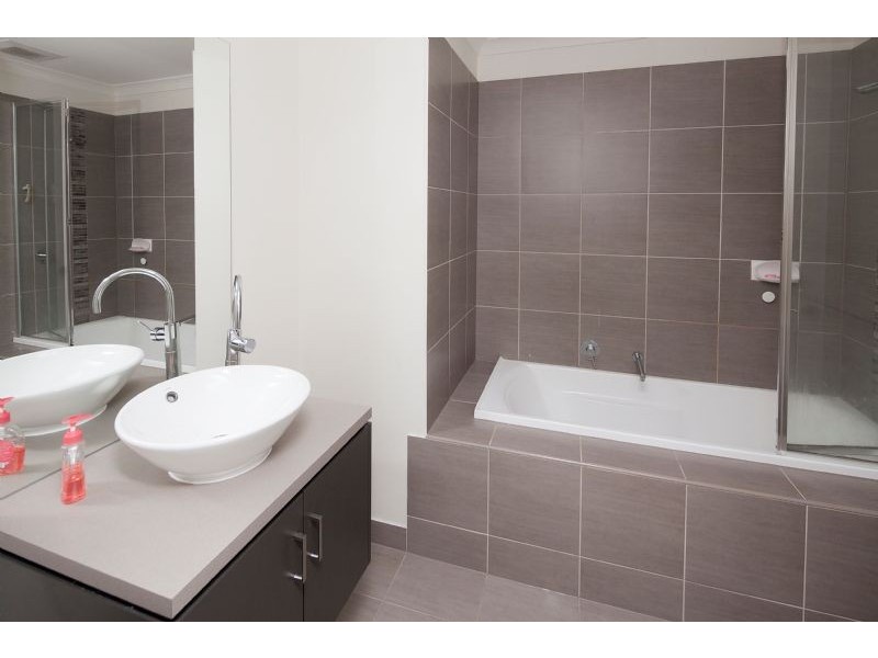 17 Connell Lane, Dandenong VIC 3175