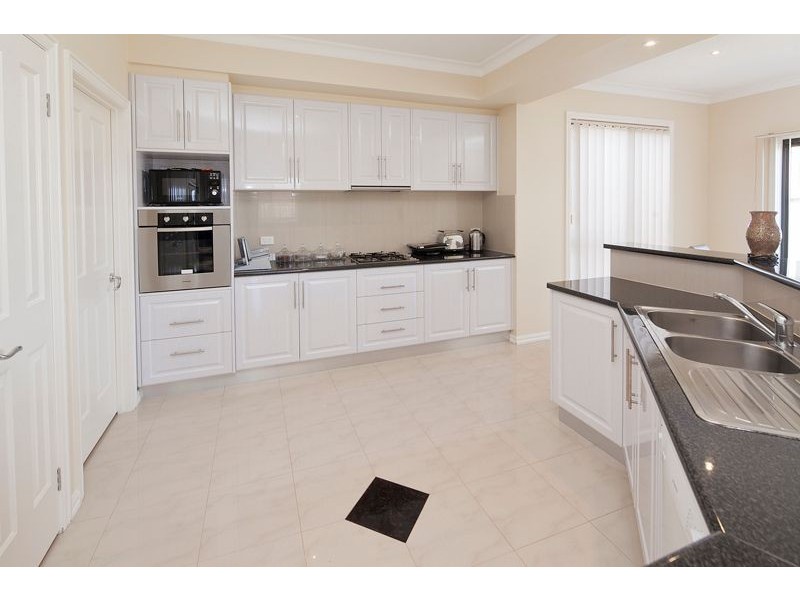 5 Lockwood Rise, Lynbrook VIC 3975