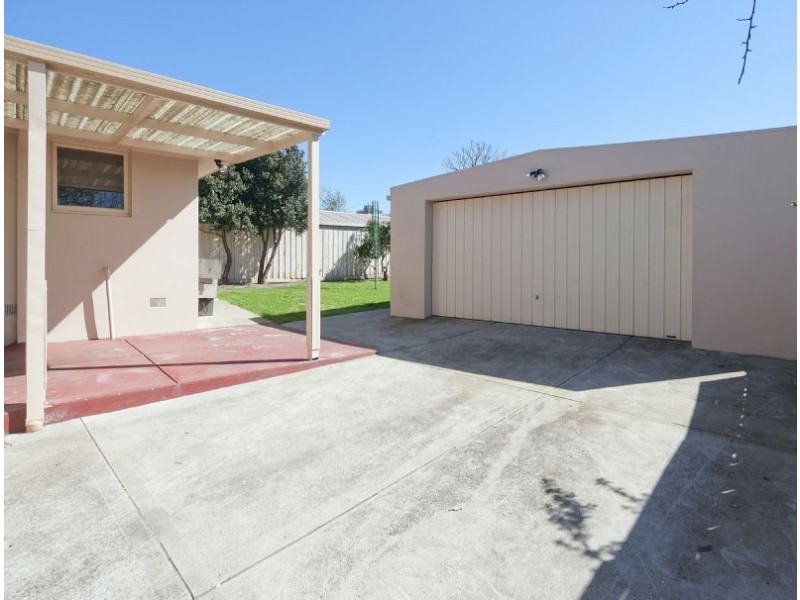 7 Teal Court, Dandenong North VIC 3175