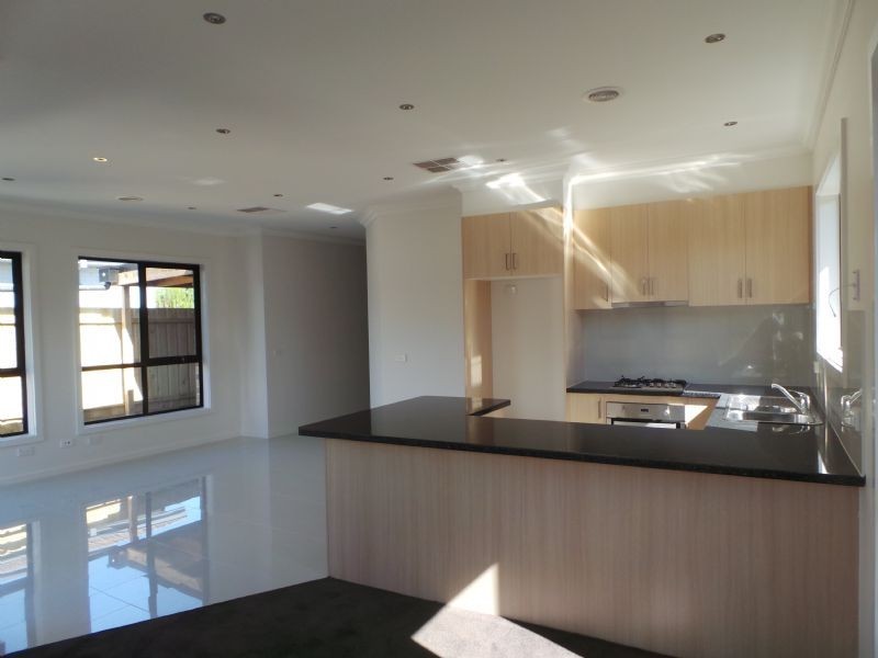 1A Puffin Court, Endeavour Hills VIC 3802