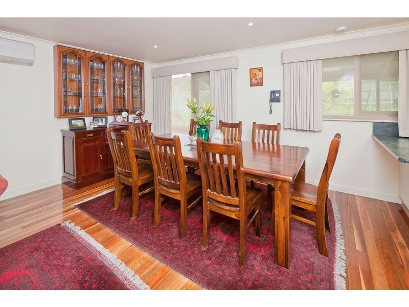 204 Outlook Drive, Dandenong North VIC 3175