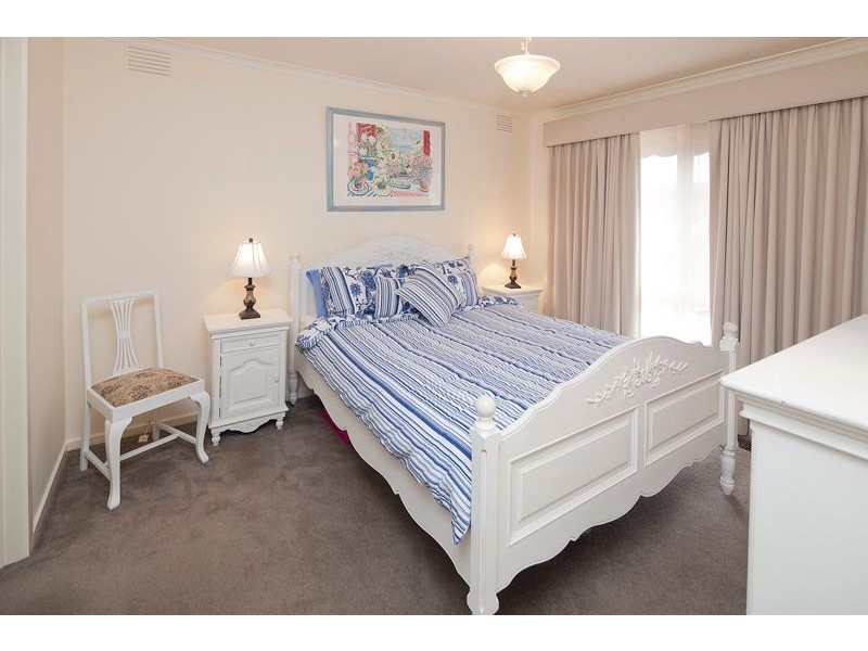 204 Outlook Drive, Dandenong North VIC 3175